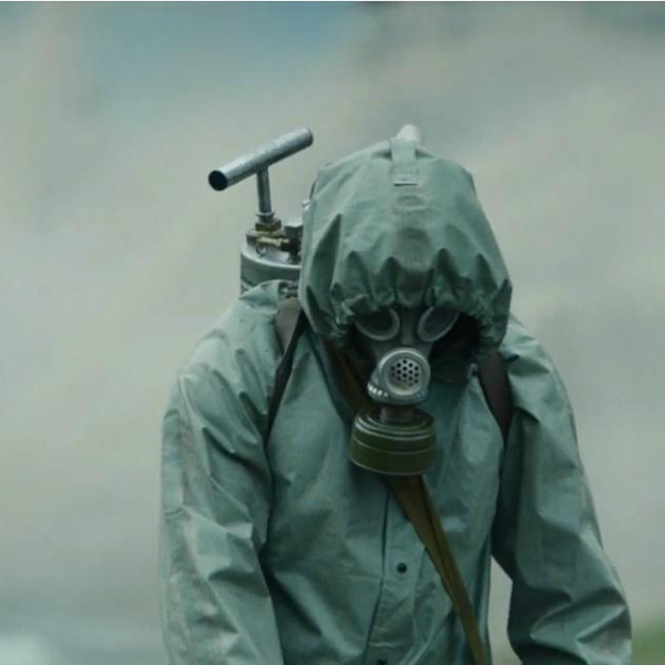 El palito del creador de ‘Chernobyl’ a Díaz Ayuso