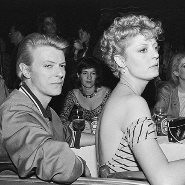 ¿Reconoces a la actriz que está junto a David Bowie? La foto es de 1983