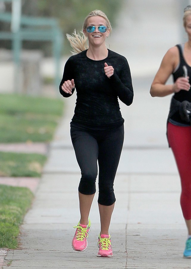 reese-witherspoon-haciendo-jogging