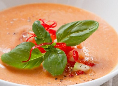 Receta del gazpacho: cómo hacer la mejor sopa fría del mundo