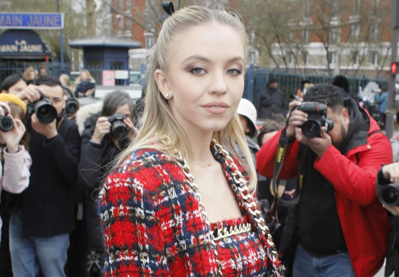 Sydney Sweeney En 2025 Zeleb Sydney Sweeney 4 1280x889