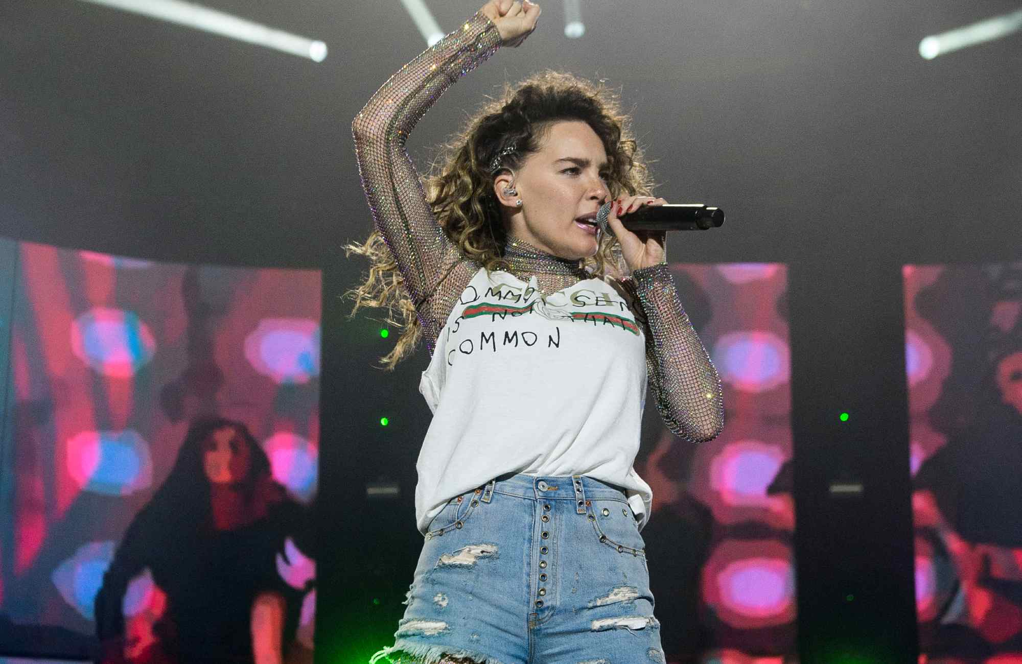 Belinda, su primer álbum