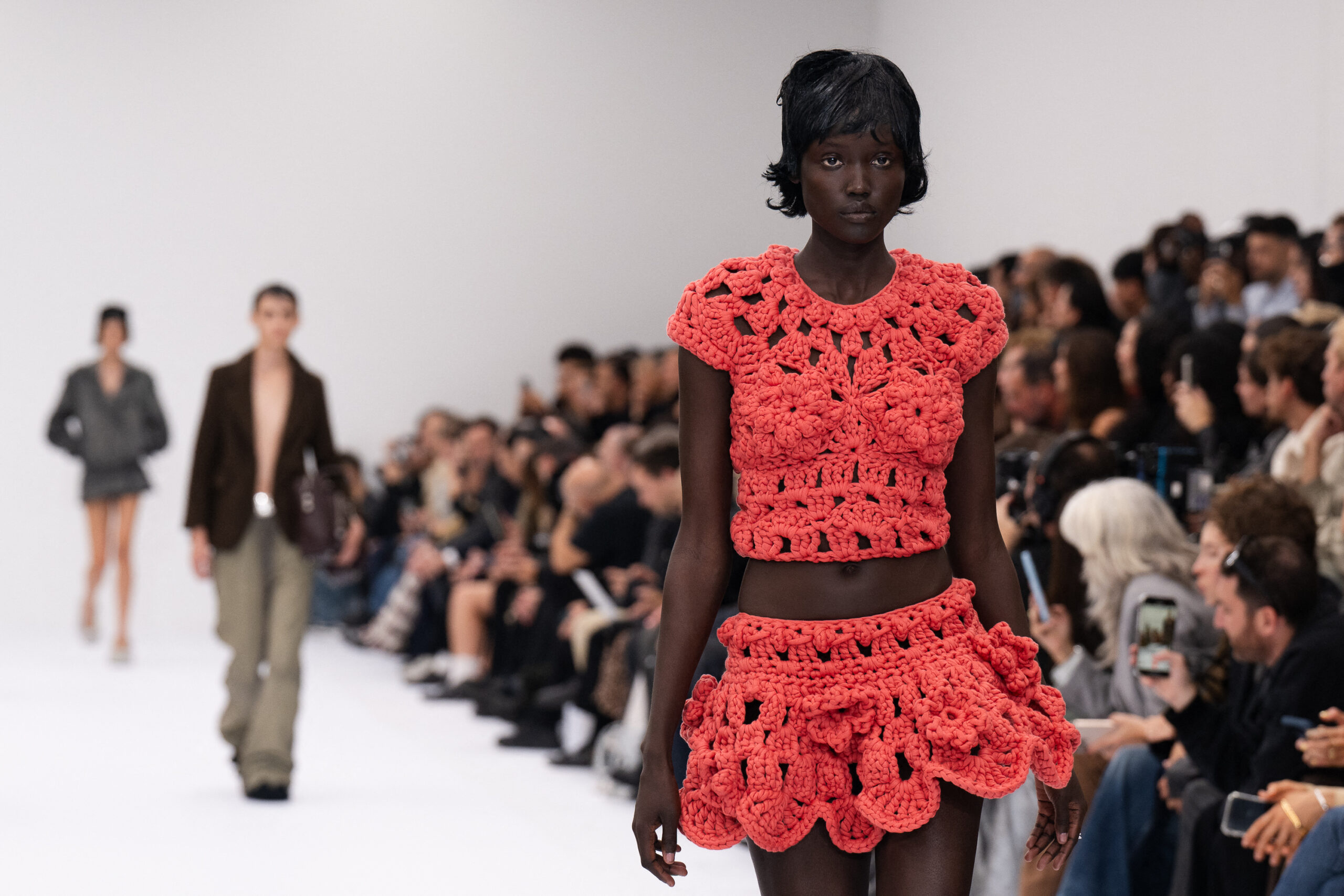 Paris Fashion Week 2024: estampas de la moda contemporánea