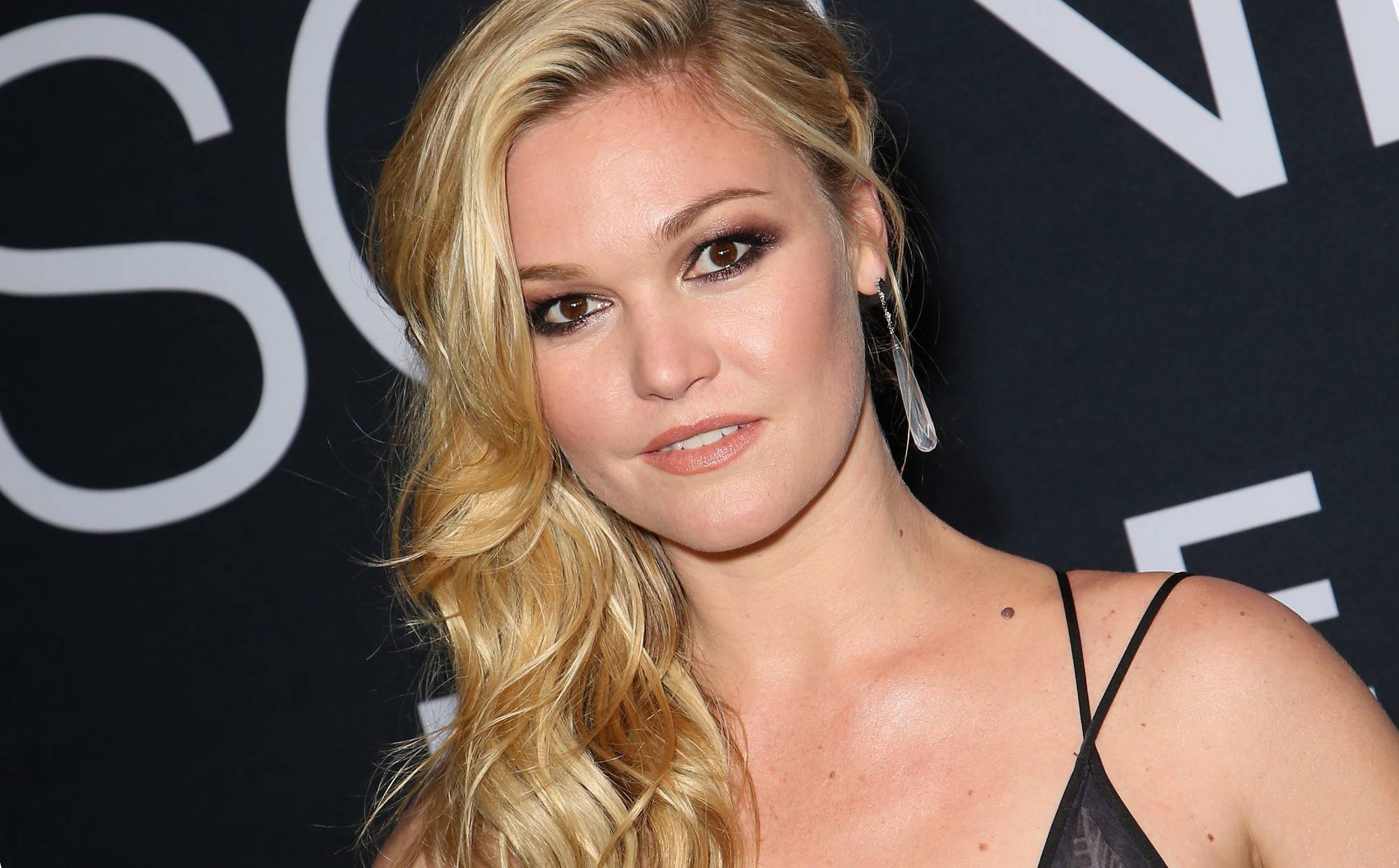¿Qué pasó con Julia Stiles?